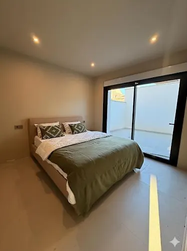 Adriano By Palmsuites Willa *